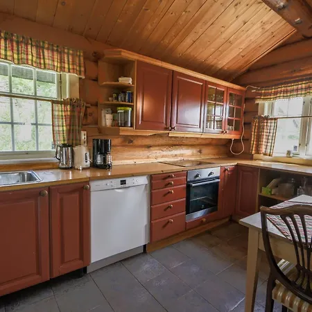 Large With Stunning Views! *