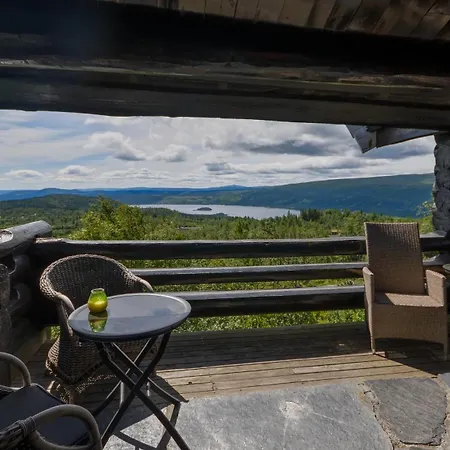 Large With Stunning Views! *